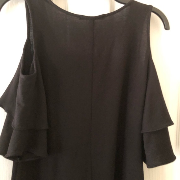 Coco Bianco Black Ruffled Sleeve Cold Shoulder Top Small - Picture 6 of 8